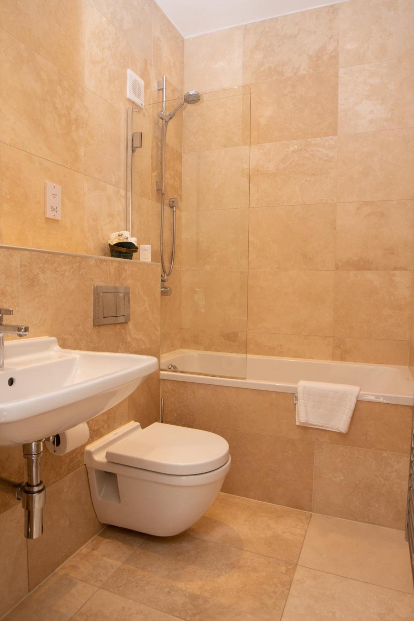 Chirnside Hall Hotel Szoba fotó